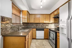 3100 Walnut Bend Ln, Houston, TX 77042 - Photo 7