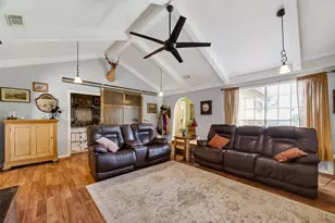 3107 Silver Springs Dr, La Porte, TX 77571 - Photo 9