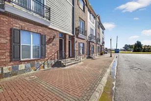 320 Cathedral Sq, Beaumont, TX 77701 - Photo 5