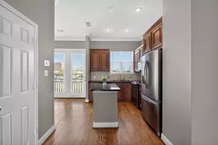 320 Cathedral Sq, Beaumont, TX 77701 - Photo 21