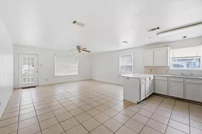 2020 Poplar Street, Beaumont, TX 77701 - Photo 13