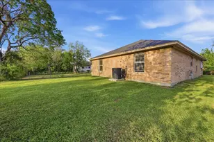 2020 Poplar St, Beaumont, TX 77701 - Photo 21