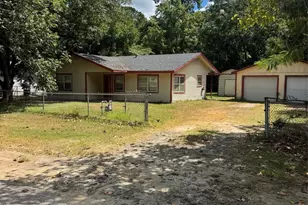 606 Hickory St, Colmesneil, TX 75938 - Photo 1