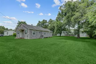 215 E Dahlgren Ave, Wharton, TX 77488 - Photo 23