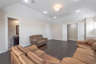 1831 Upland Lakes, Houston, TX 77043 - Photo 9