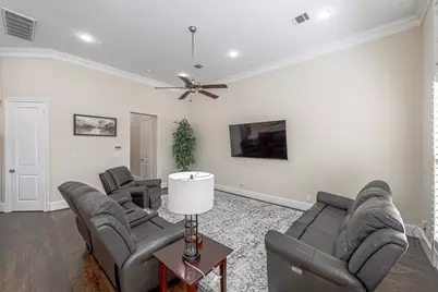 1831 Upland Lakes, Houston, TX 77043 - Photo 15