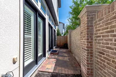 1831 Upland Lakes, Houston, TX 77043 - Photo 37