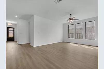 5843 Westwood Shore Drive, Katy, TX 77493 - Photo 9