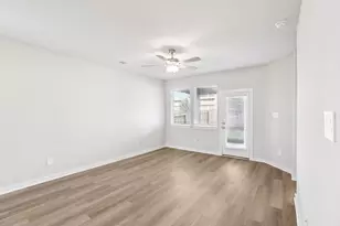 6717 Chinapkin Oak Ln, Conroe, TX 77304 - Photo 13