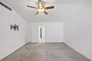 2220 Bering Dr, Houston, TX 77057 - Photo 11