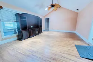 18107 Oak Hampton Dr, Houston, TX 77084 - Photo 3