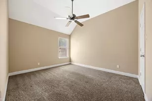 11019 Hilltop Park Ln, Cypress, TX 77433 - Photo 13