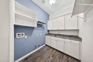 2829 Parkside Village Ct, Pearland, TX 77581 - Photo 9