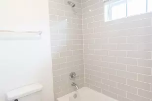 303 Vineyard Ct, Alvin, TX 77511 - Photo 33