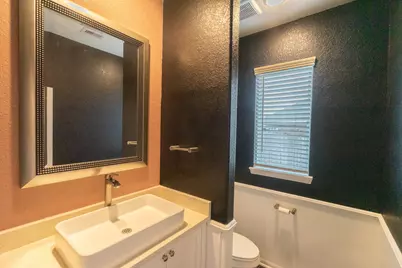 303 Vineyard Court, Alvin, TX 77511 - Photo 19