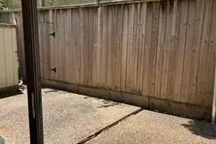 1220 Fountain View Dr, Houston, TX 77057 - Photo 5