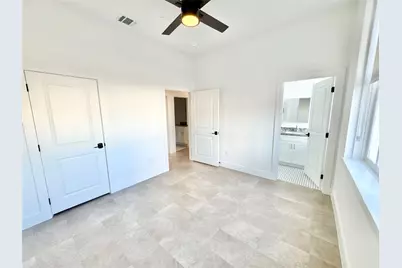 2102 Mechanic Street #205, Galveston, TX 77550 - Photo 9