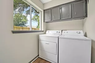 2303 Willow Lake Dr, Houston, TX 77077 - Photo 21