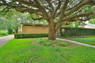 8222 Leader St, Houston, TX 77036 - Photo 3