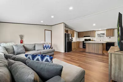 932 Sunny Drive, Livingston, TX 77351 - Photo 5