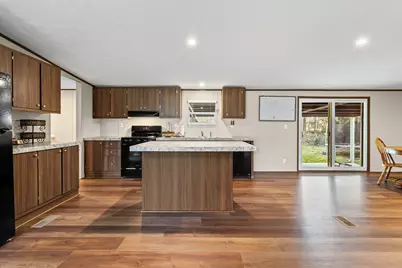 932 Sunny Drive, Livingston, TX 77351 - Photo 9