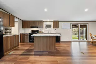 932 Sunny Dr, Livingston, TX 77351 - Photo 9