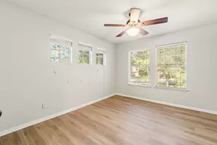 75 Scarlet Woods Ct, The Woodlands, TX 77380 - Photo 19
