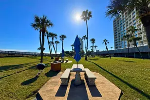 1401 E Beach Dr, Galveston, TX 77550 - Photo 21