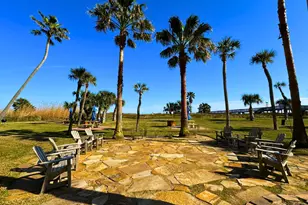 1401 E Beach Dr, Galveston, TX 77550 - Photo 19