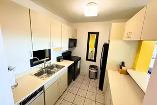 1401 E Beach Dr, Galveston, TX 77550 - Photo 9