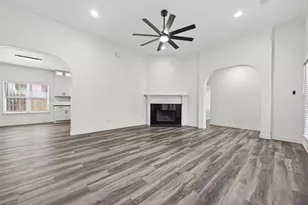 5905 Sawyer Dr, Pearland, TX 77581 - Photo 1