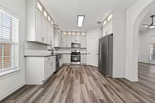 5905 Sawyer Dr, Pearland, TX 77581 - Photo 9