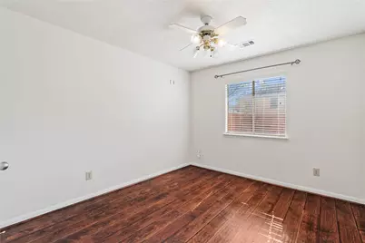 806 N Willow Drive, Houston, TX 77073 - Photo 13