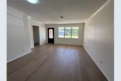 10410 Barwood Drive, Houston, TX 77043 - Photo 17