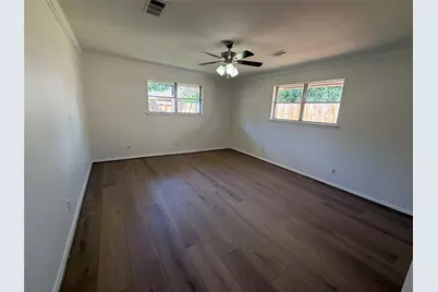 10410 Barwood Drive, Houston, TX 77043 - Photo 11