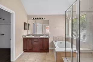 15 Butternut Grove Place, Tomball, TX 77375 - Photo 17