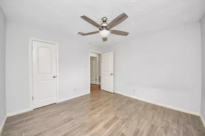 12907 Rolling Valley Drive, Cypress, TX 77429 - Photo 35