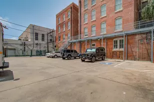 202 25th St, Galveston, TX 77550 - Photo 23