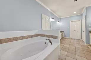 5835 Val Verde St, Houston, TX 77057 - Photo 17