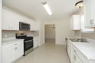 6635 Barker Bend Ln, Katy, TX 77449 - Photo 13