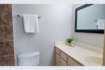 8020 Braesmain Drive #1603, Houston, TX 77025 - Photo 9