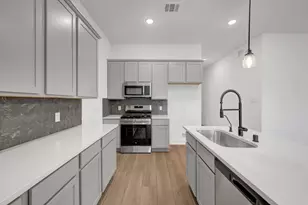 13925 Baikal Mnr Dr, Santa Fe, TX 77510 - Photo 11