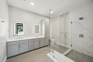 9757 Katy Freeway, Houston, TX 77024 - Photo 11