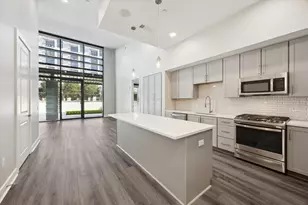 9757 Katy Freeway, Houston, TX 77024 - Photo 7