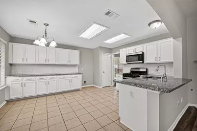 2902 Burgess Hill Court, Pearland, TX 77584 - Photo 17