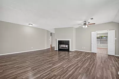2902 Burgess Hill Court, Pearland, TX 77584 - Photo 9