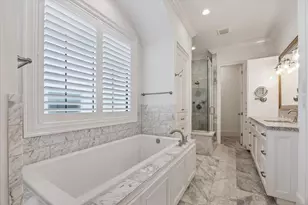 1301 Peden St, Houston, TX 77006 - Photo 23