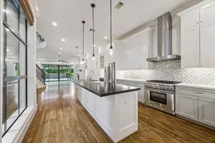 1301 Peden St, Houston, TX 77006 - Photo 1