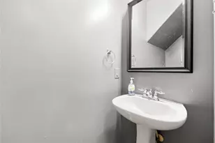 10202 Hillenberg Ln, Houston, TX 77034 - Photo 9