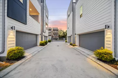 1810 Elysian Street, Houston, TX 77026 - Photo 5